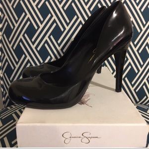 😍❤️ Sexy Jessica Simpson Black Patent Pumps Size 10